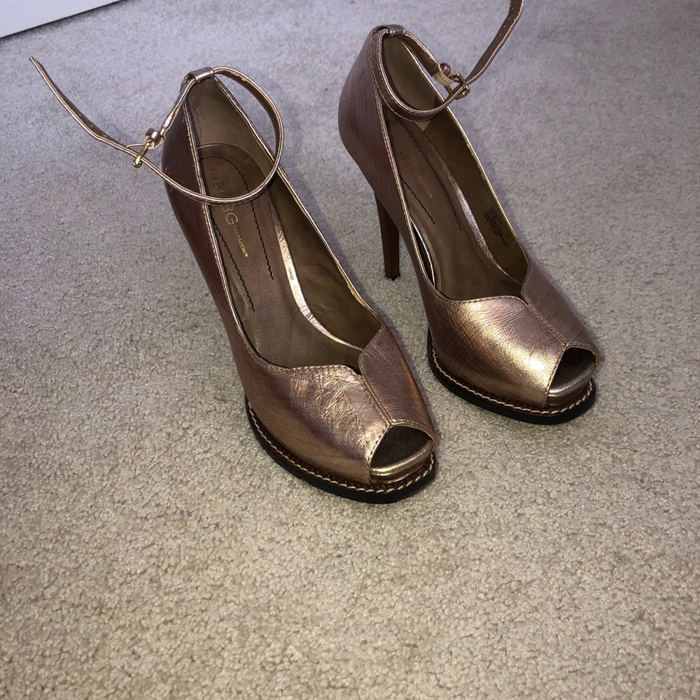 Rose gold BCBG heels (ONLY WORN ONCE)